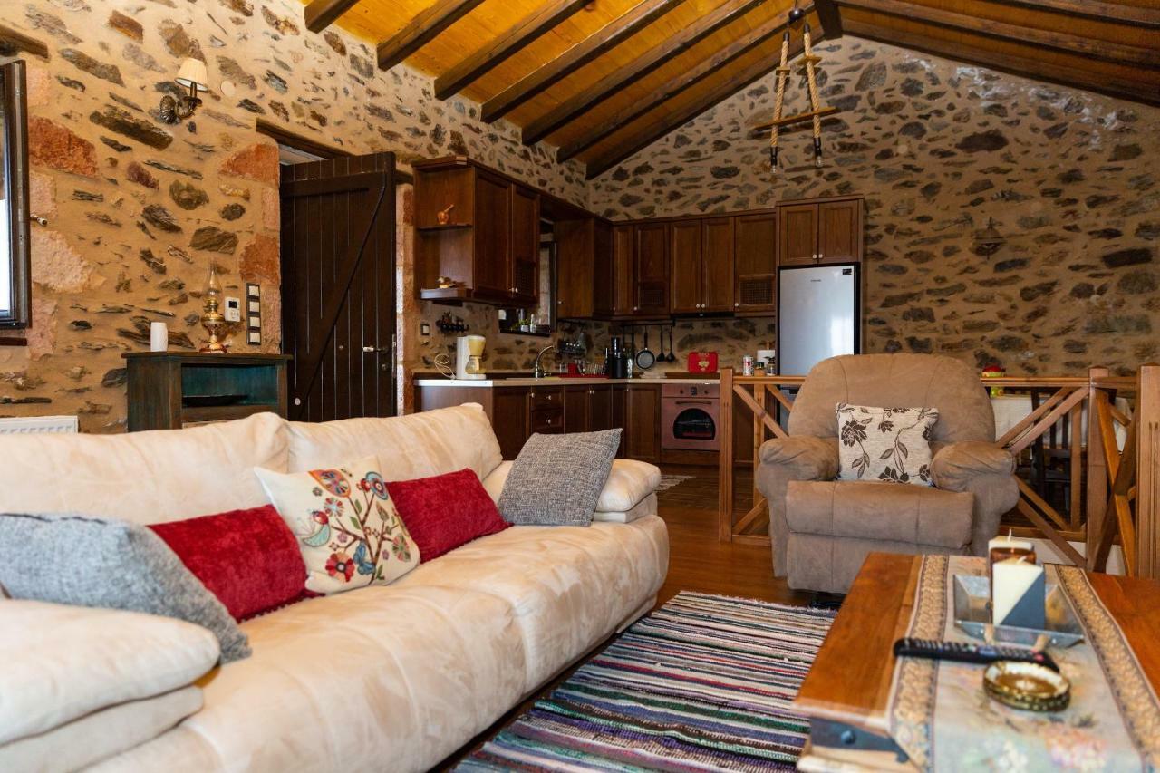 Affittacamere Luxury House In The Hills Sparta Esterno foto